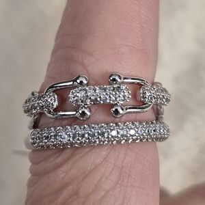 Elegant Silver Women's Ring